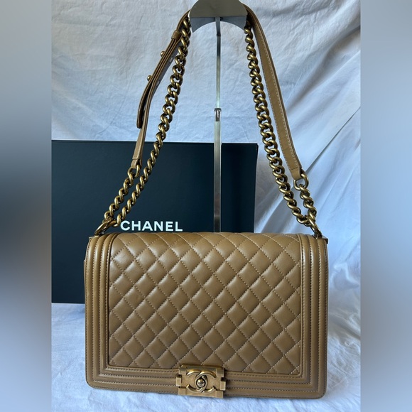 CHANEL Large LEBOY BAG QUILTED LAMBSKIN in Box! - Picture 4 of 17